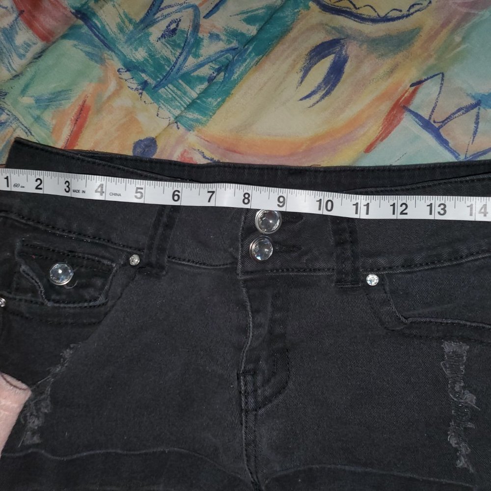 VIP Shorts size 11/12 - Picture 3 of 8